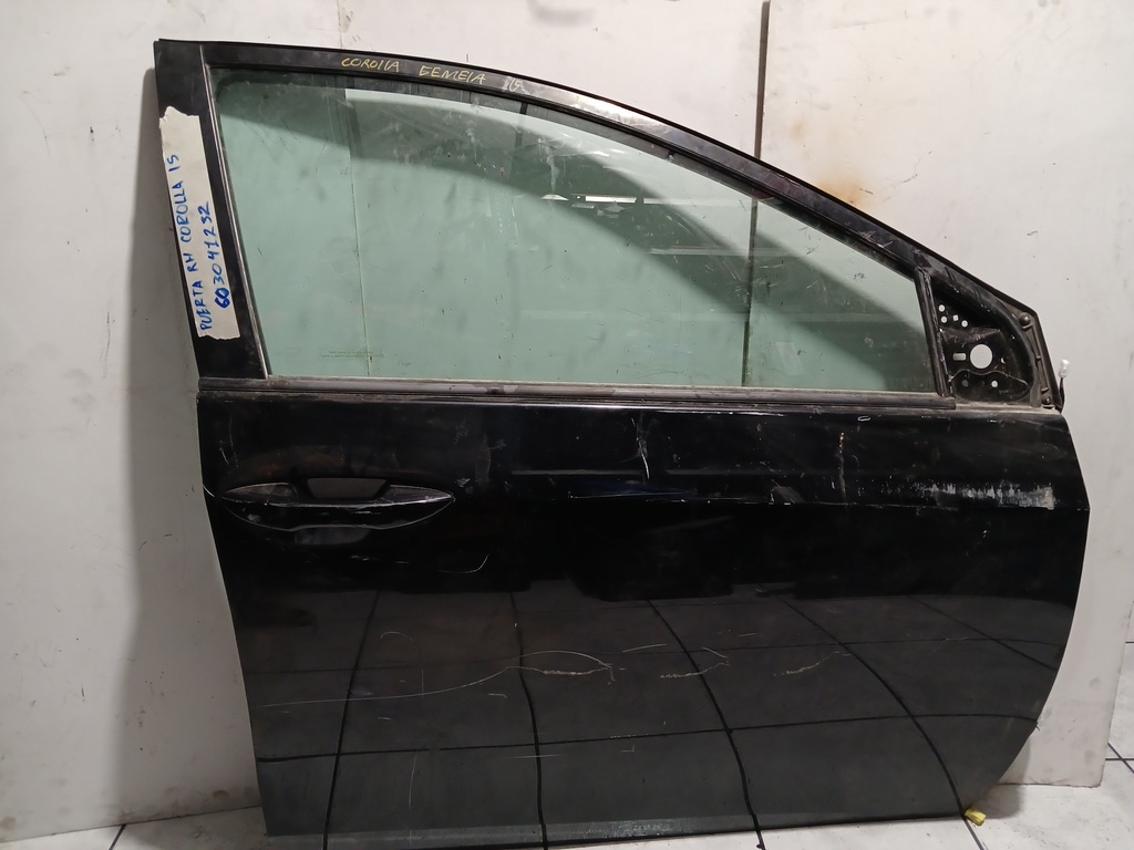 PUERTA RH COROLLA 15