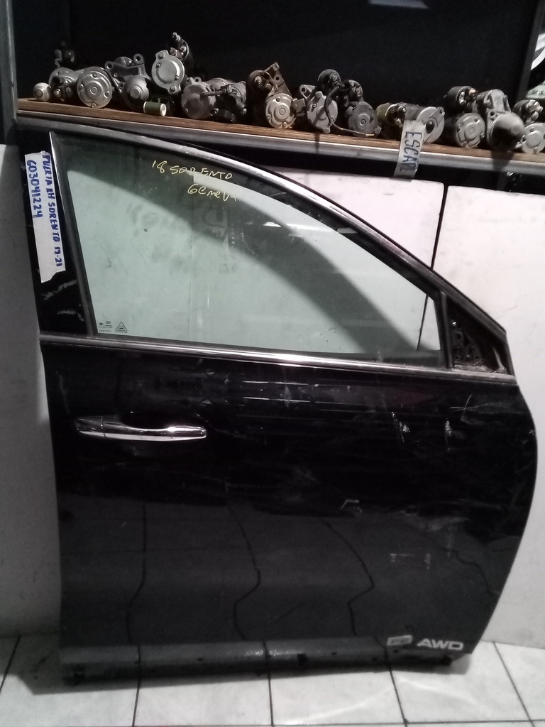 PUERTA RH SORENTO 17-21