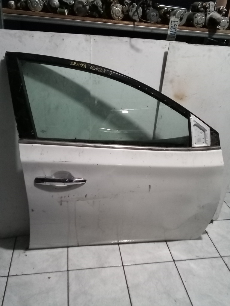PUERTA RH SENTRA 13-19