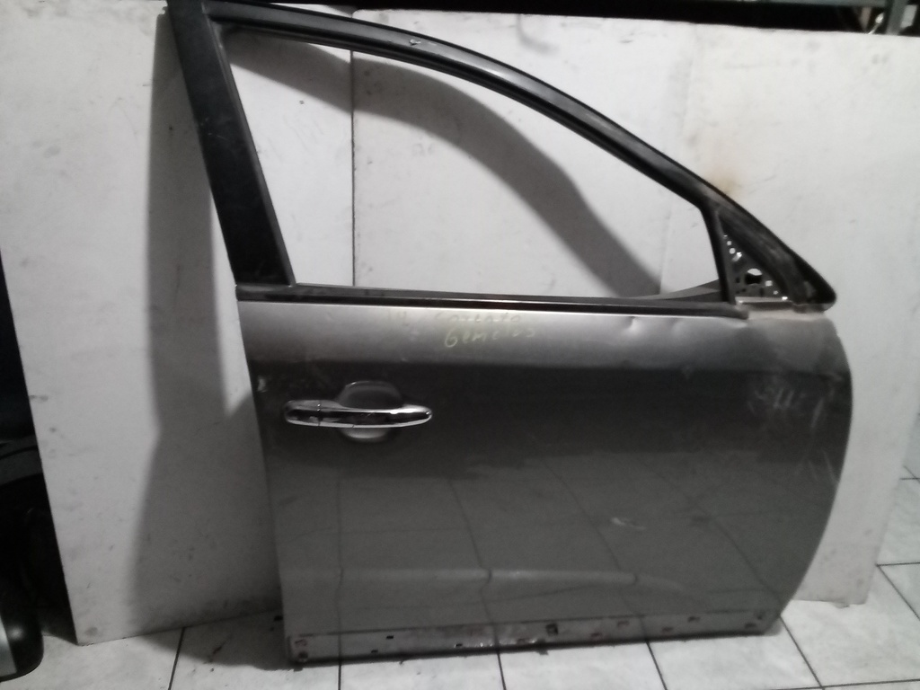PUERTA RH SORENTO 11-15