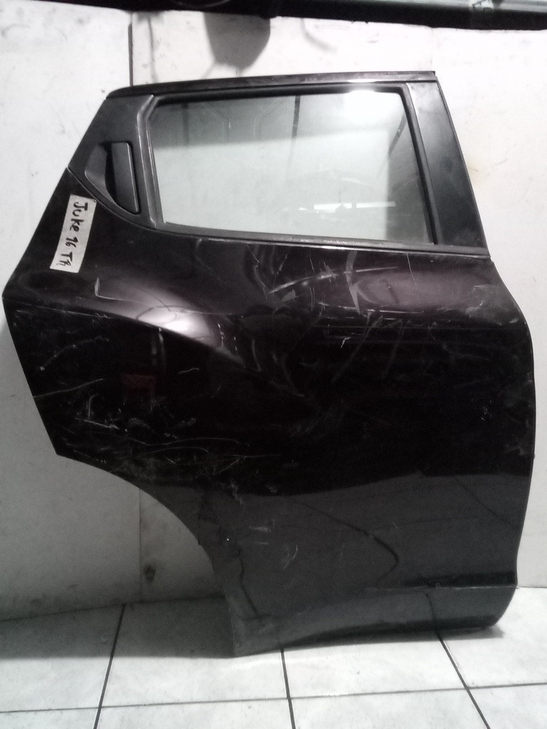 PUERTA TRH JUKE 16