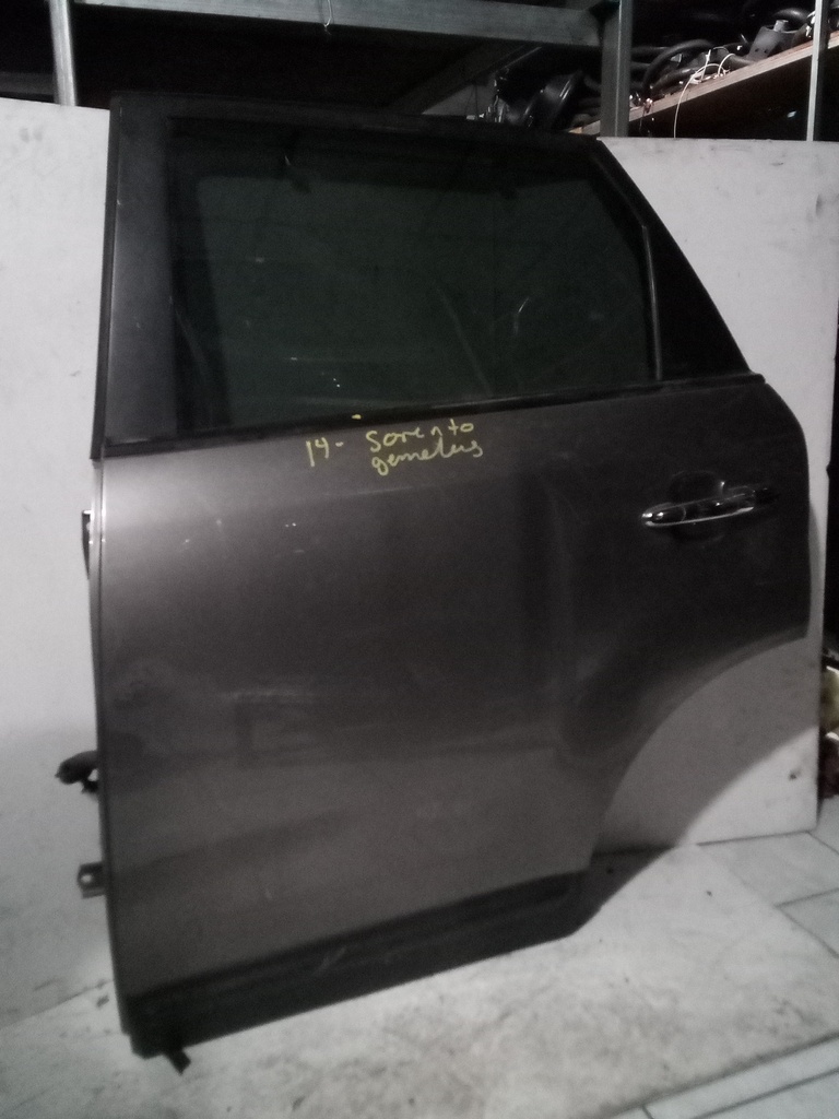 PUERTA TLH SORENTO 14