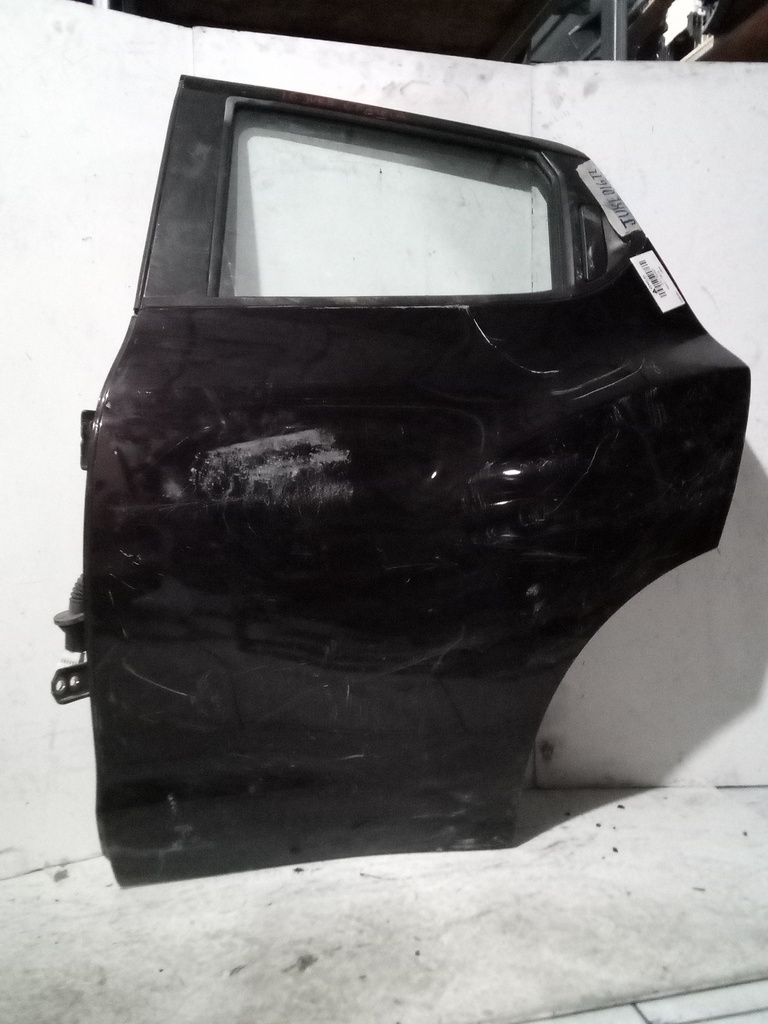 PUERTA TLH JUKE 16