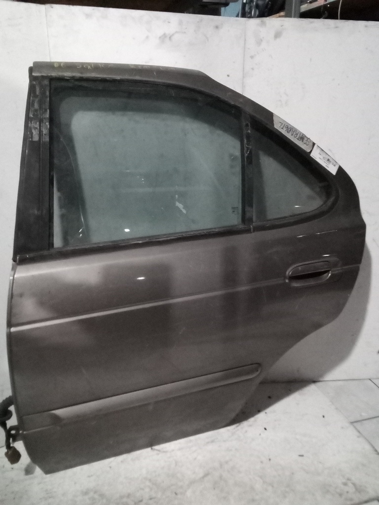 PUERTA TLH SENTRA 06