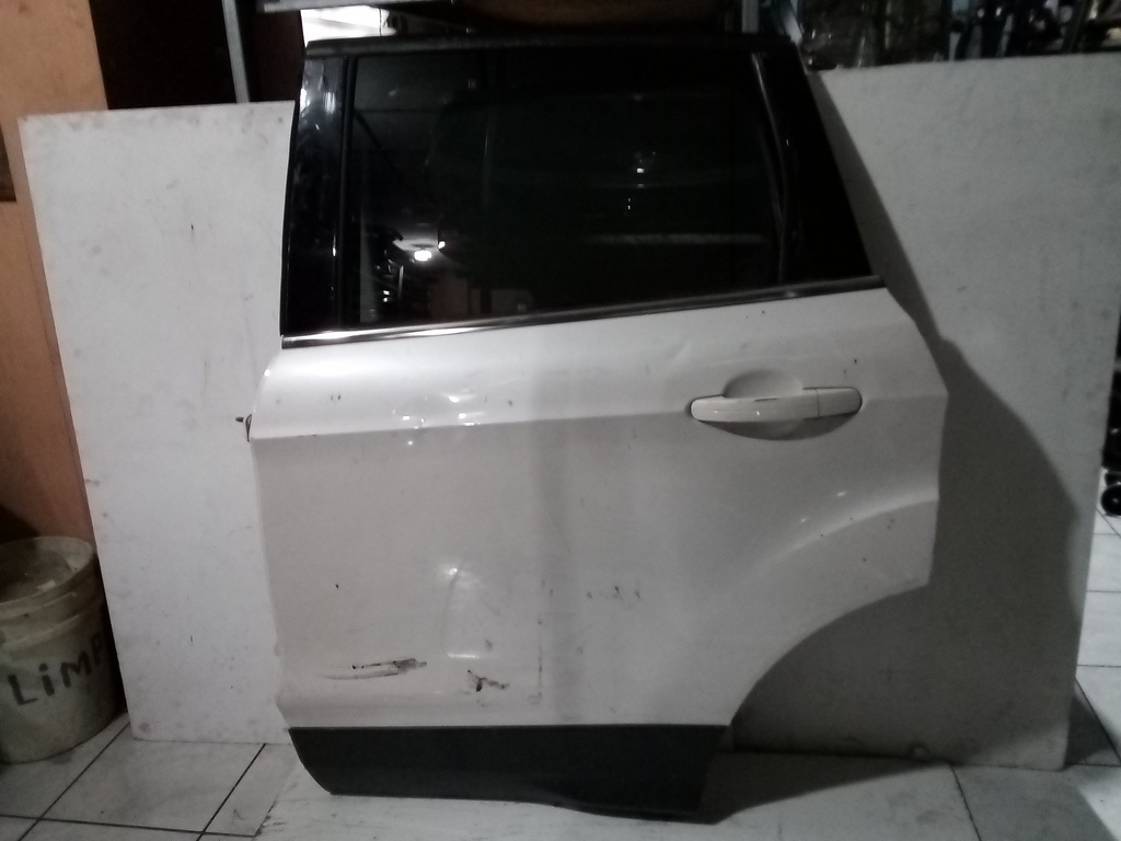 PUERTA TLH ESCAPE 17-19