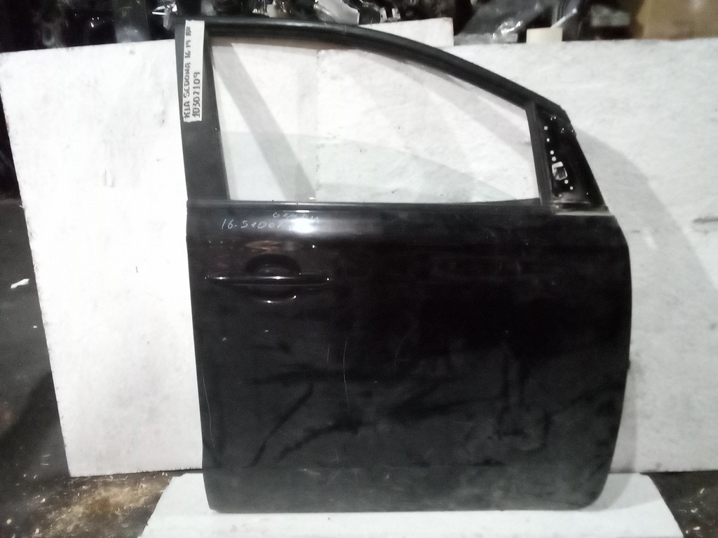 PUERTA RH KIA SEDONA 16-19