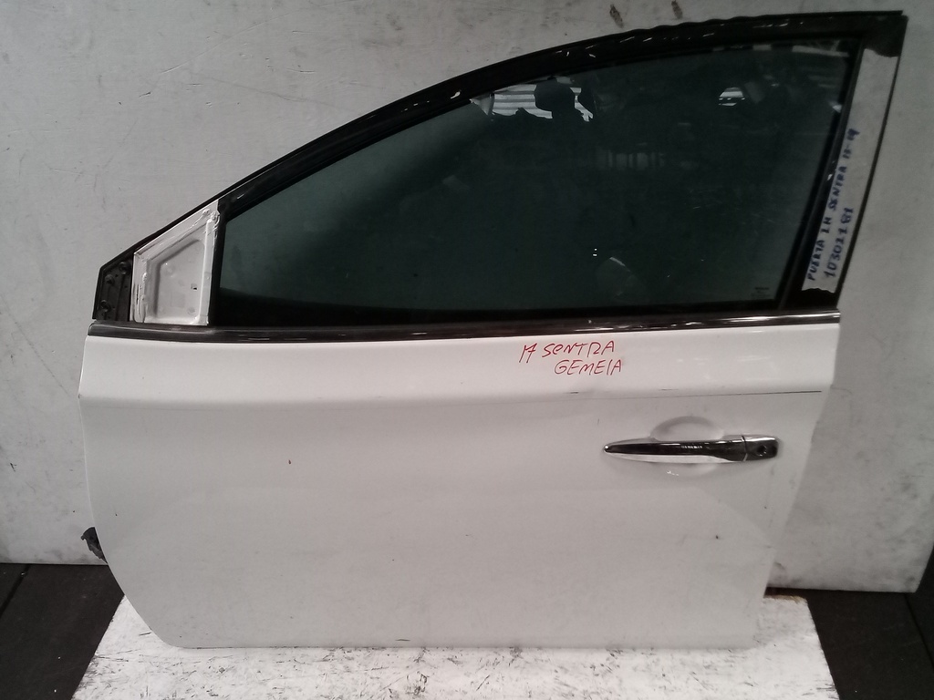 PUERTA LH SENTRA 13-19