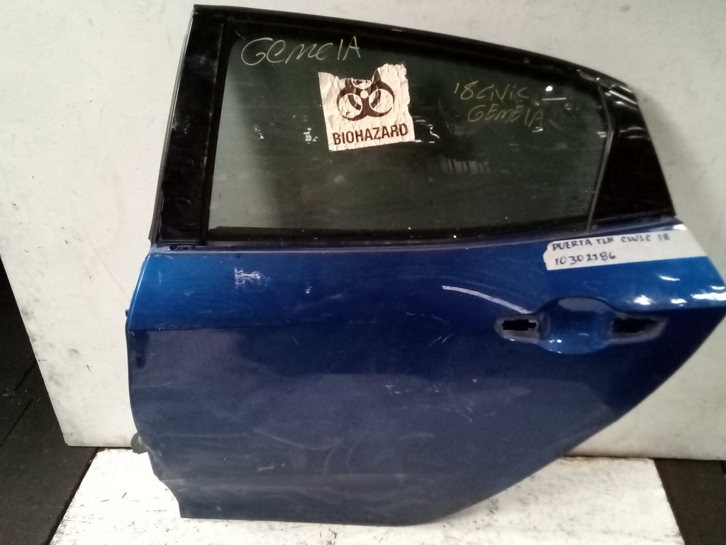 PUERTA THR CIVIC 18