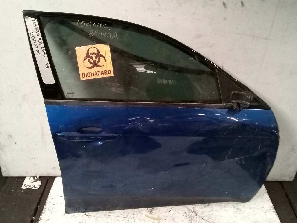 PUERTA RH CIVIC 18
