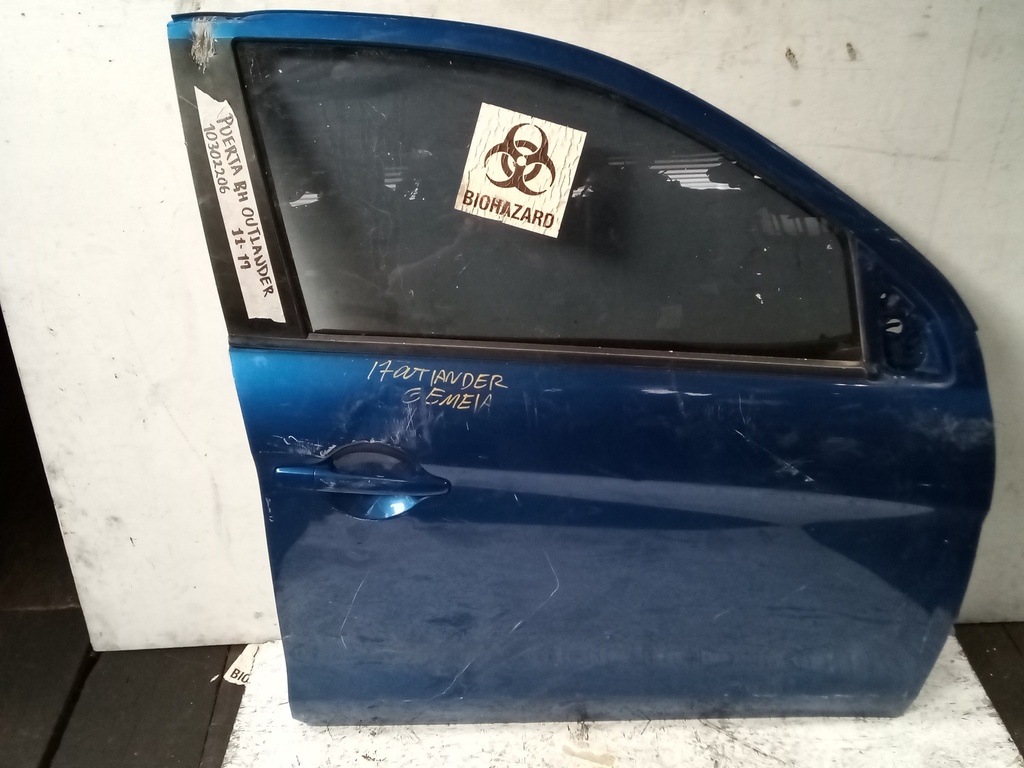 PUERTA RH OUTLANDER 11-17