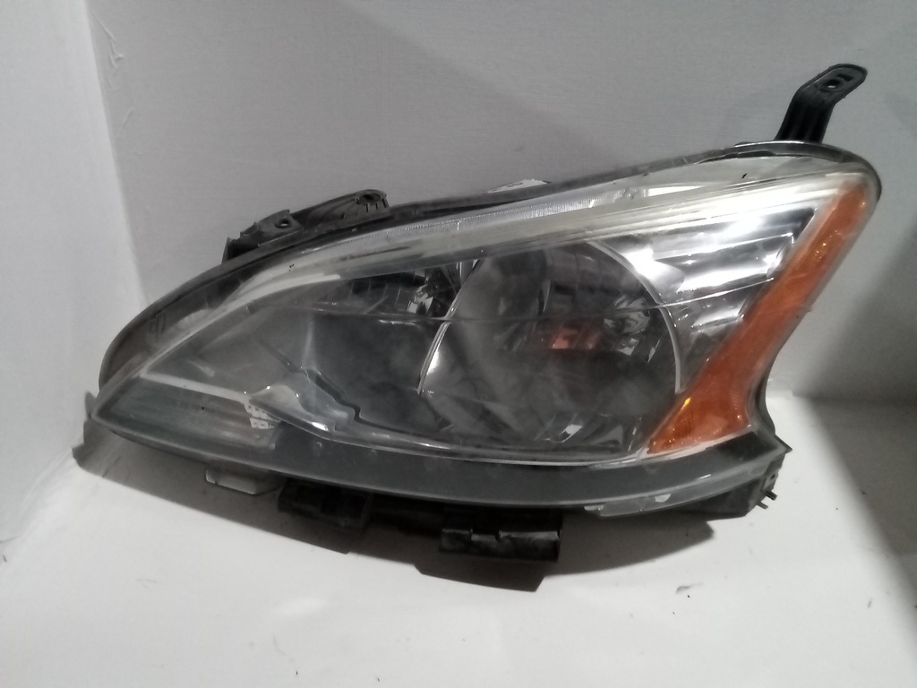 FARO LH SENTRA 15