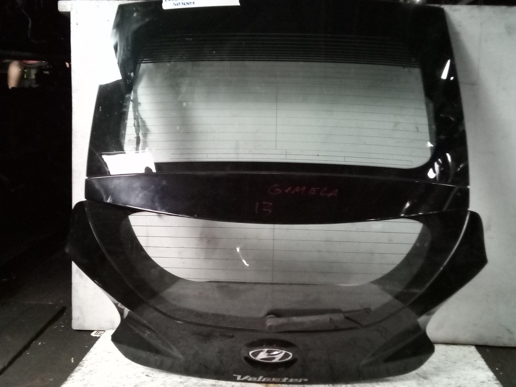 COMPUERTA VELOSTER 13