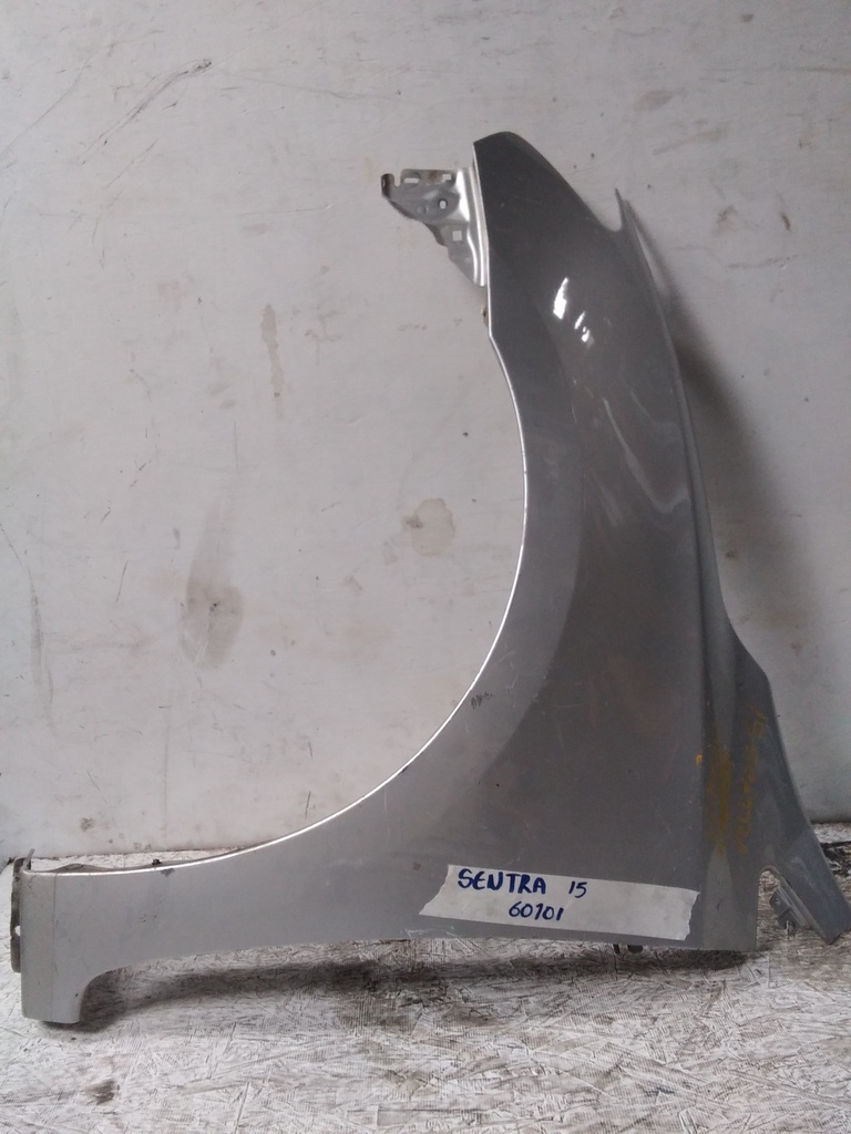 GUARDAFANGO LH SENTRA 15