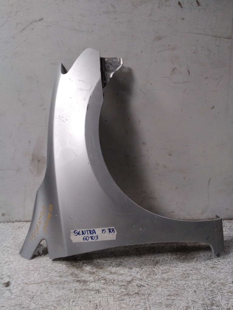 GUARDAFANGO RH SENTRA 15