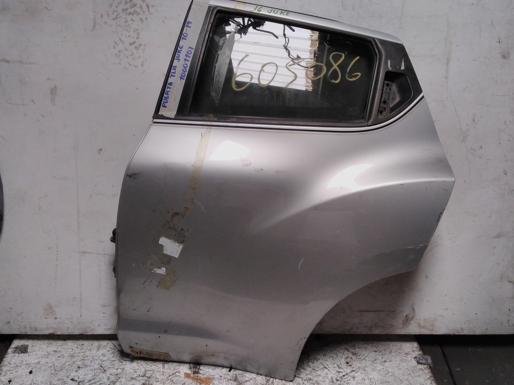 PUERTA TLH JUKE 10-19