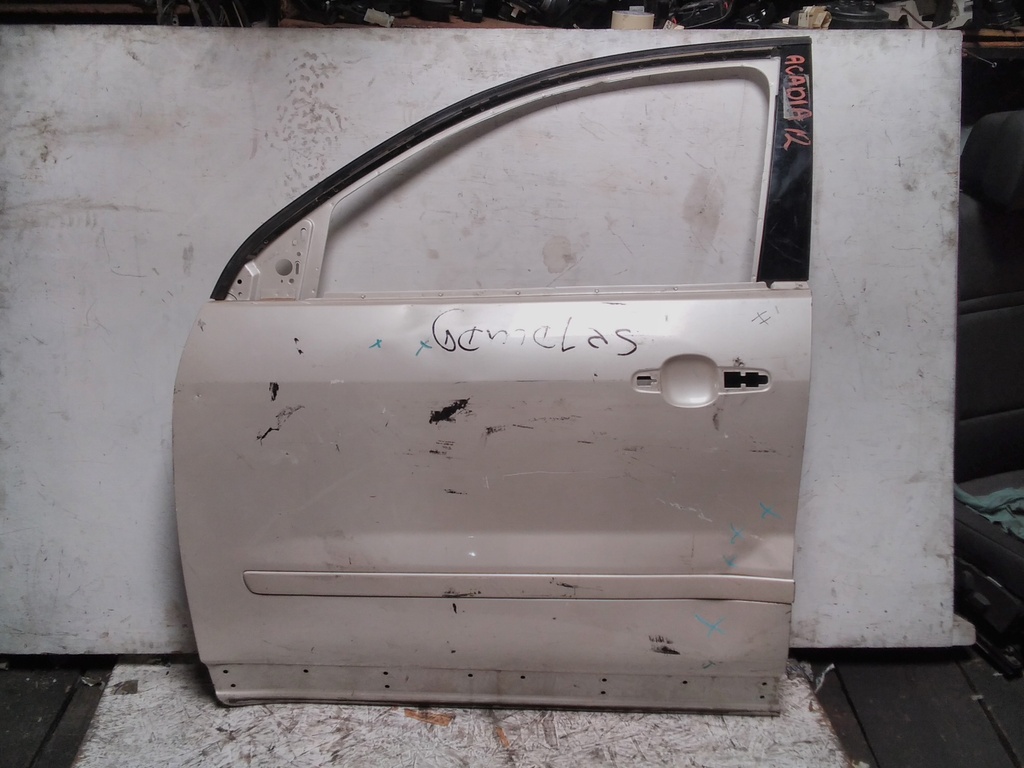 PUERTA DLH ACADIA 07-16