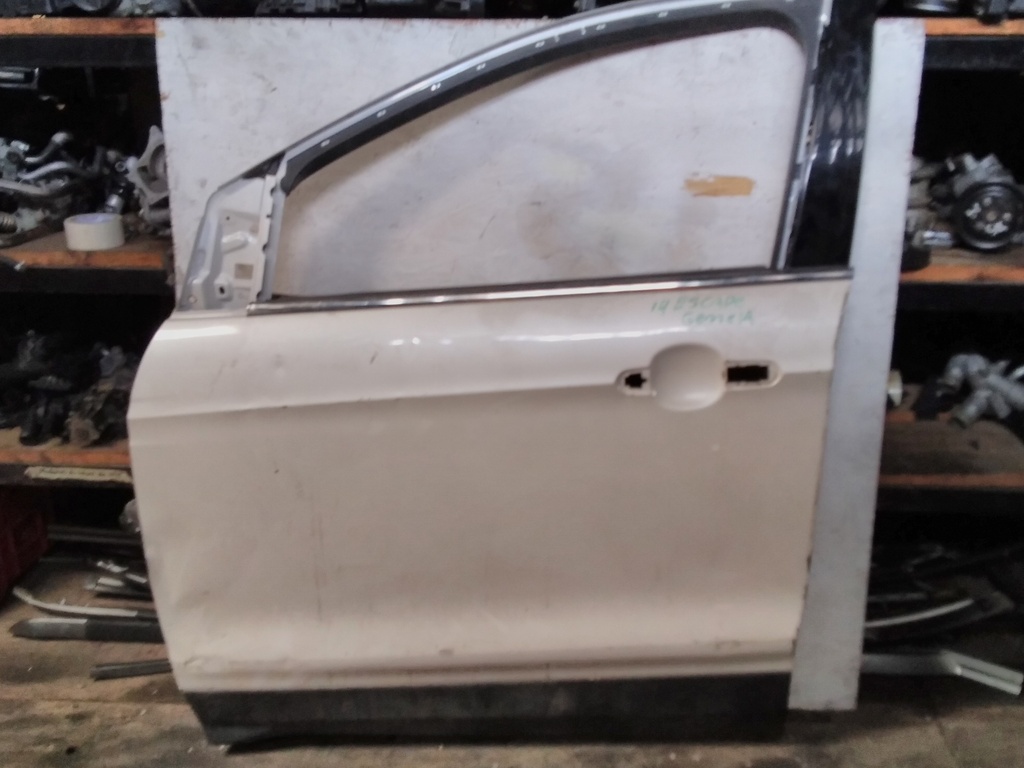 PUERTA LH FORD ESCAPE 14