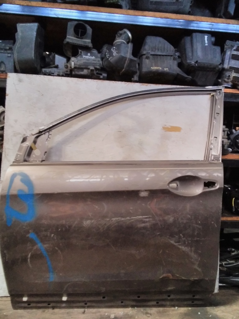 PUERTA LH FORD ESCAPE 13