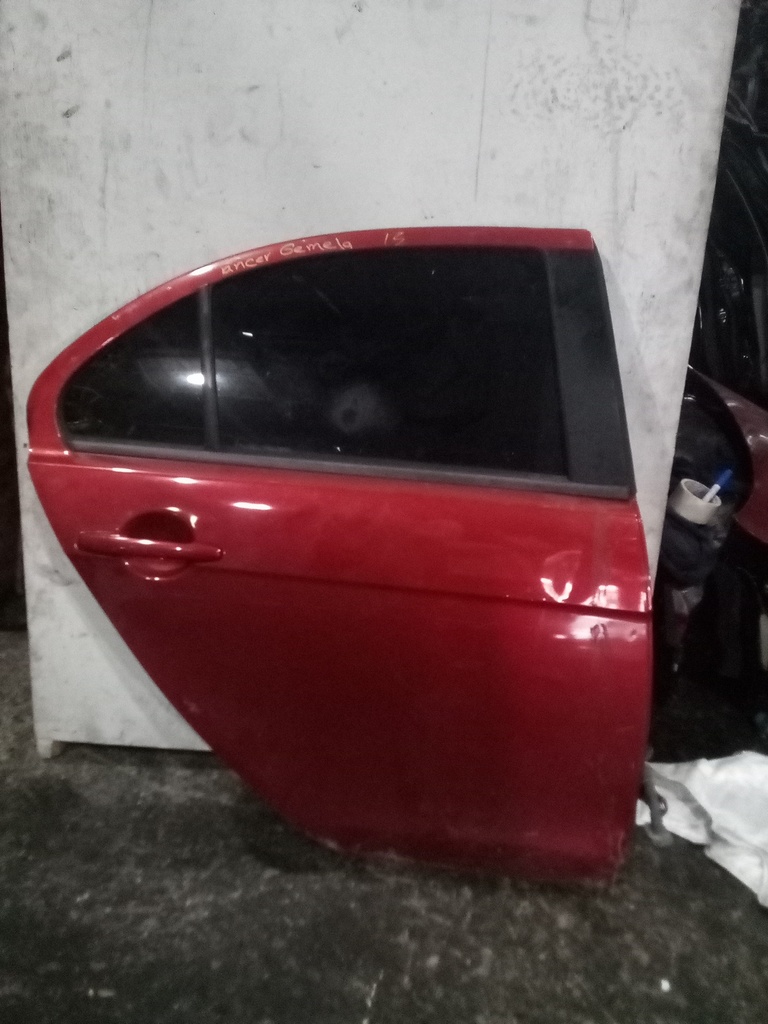 PUERTA TRH LANCER 08-17
