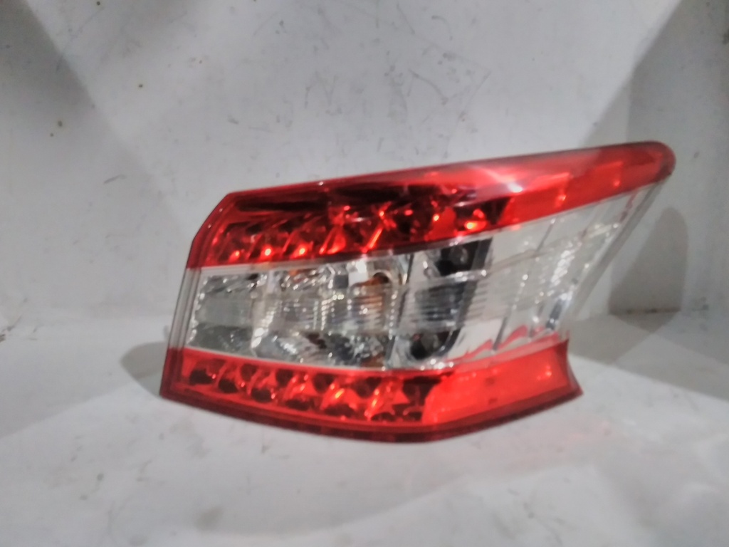 STOP RH SENTRA 14