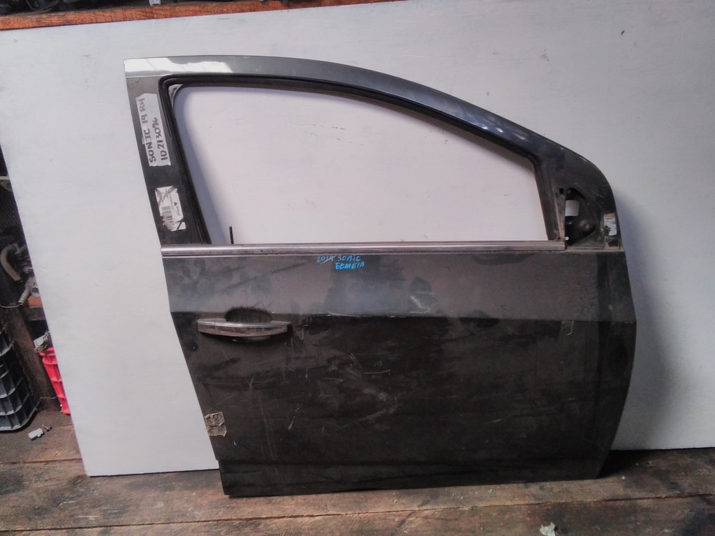 PUERTA RH SONIC 14