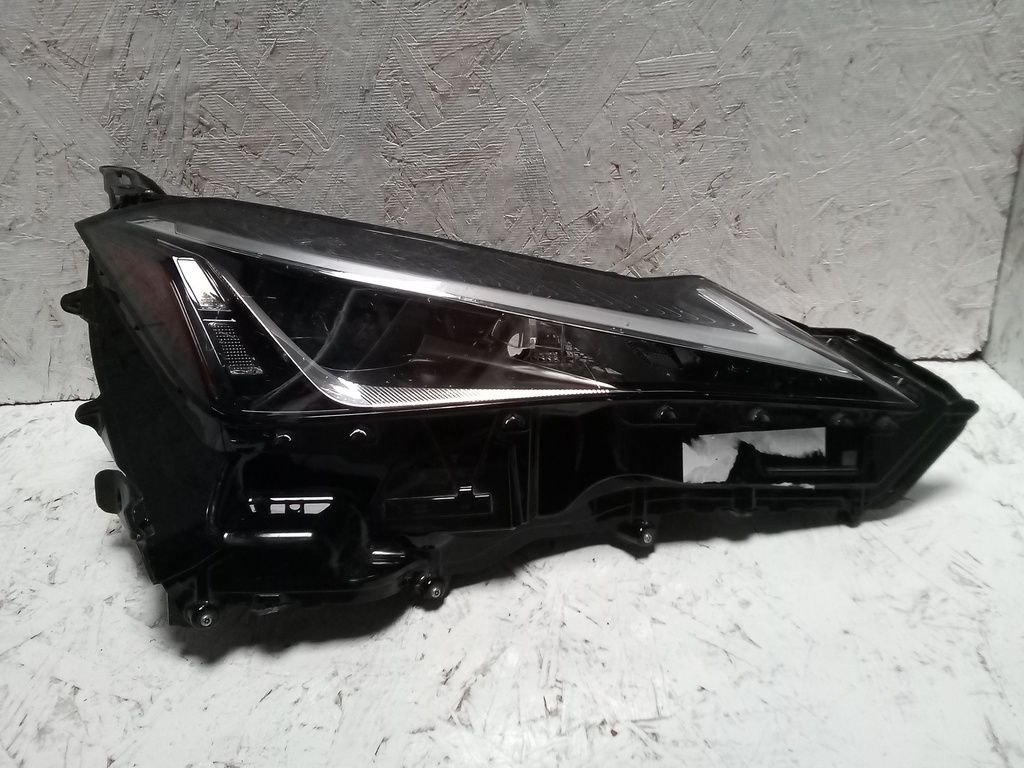 FARO R LEXUS UX 19-22