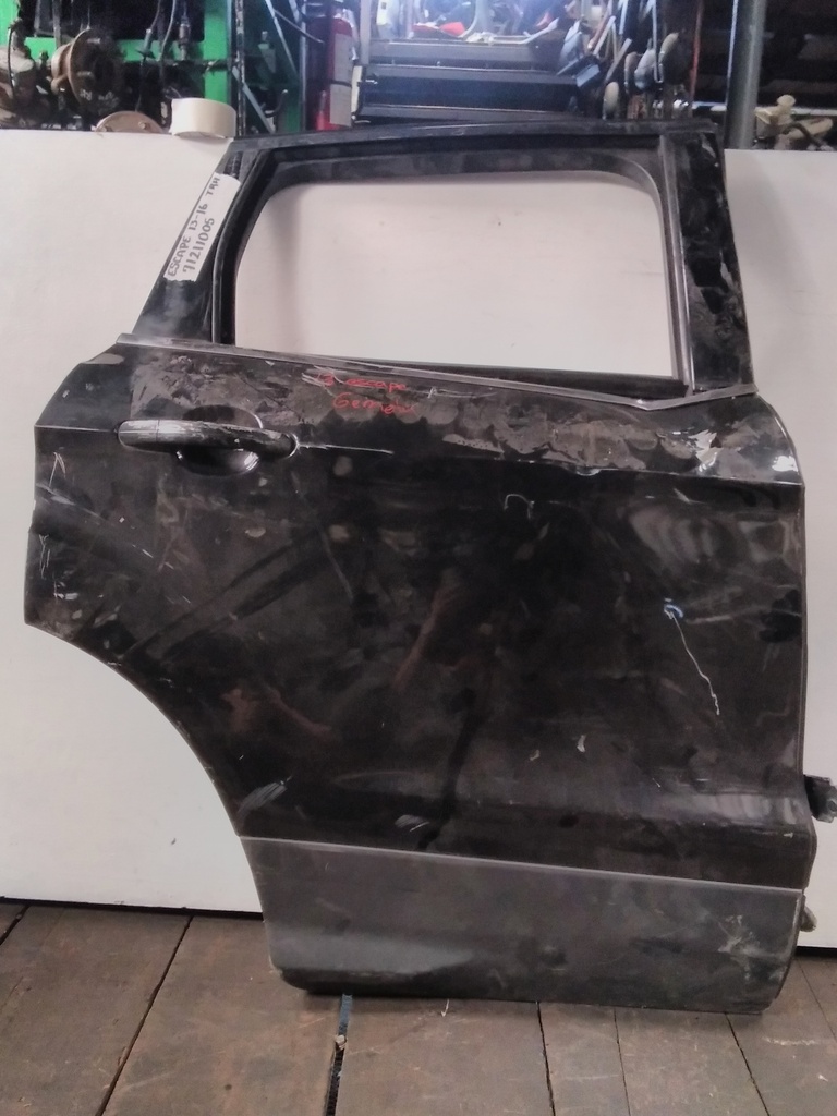 PUERTA TRH ESCAPE 13-16