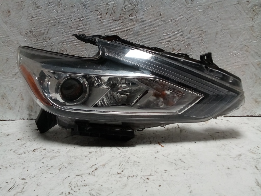 FARO R ALTIMA 16-18