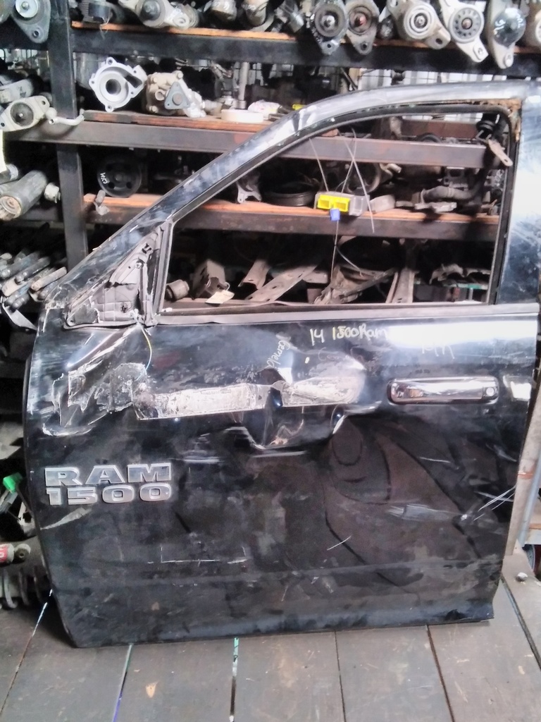 PUERTA LH RAM 1500 14-18