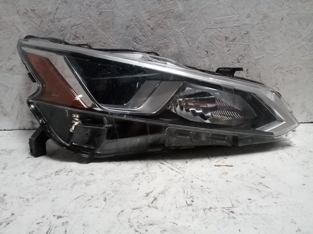 FARO R ALTIMA 18-24