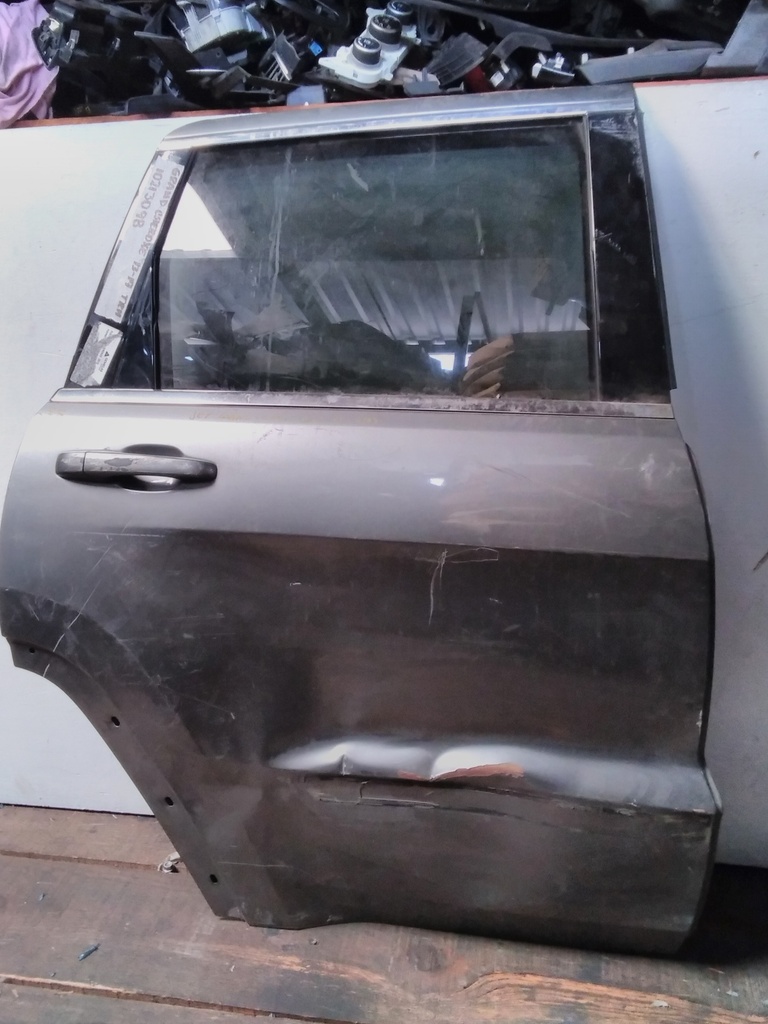 PUERTA TRH GRAND CHEROKEE 13-17