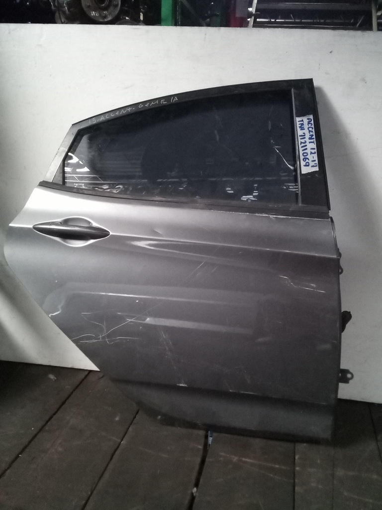 PUERTA TRH ACCENT 12-17
