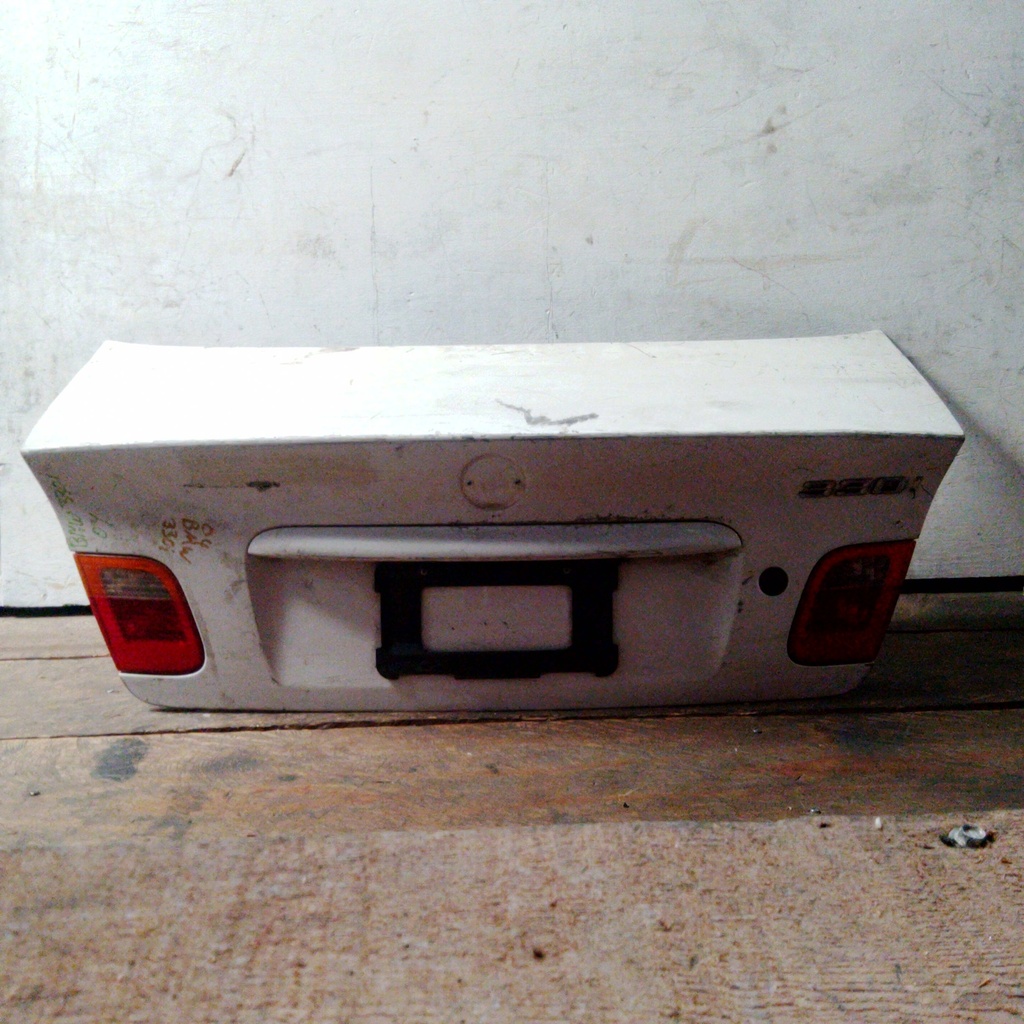 BAUL BMW 330I 04