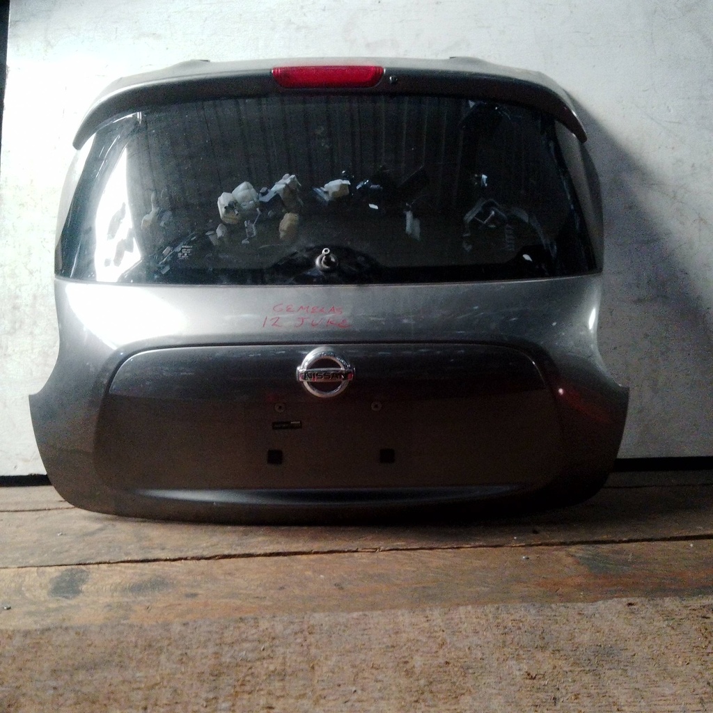COMPUERTA JUKE 12 GRIS