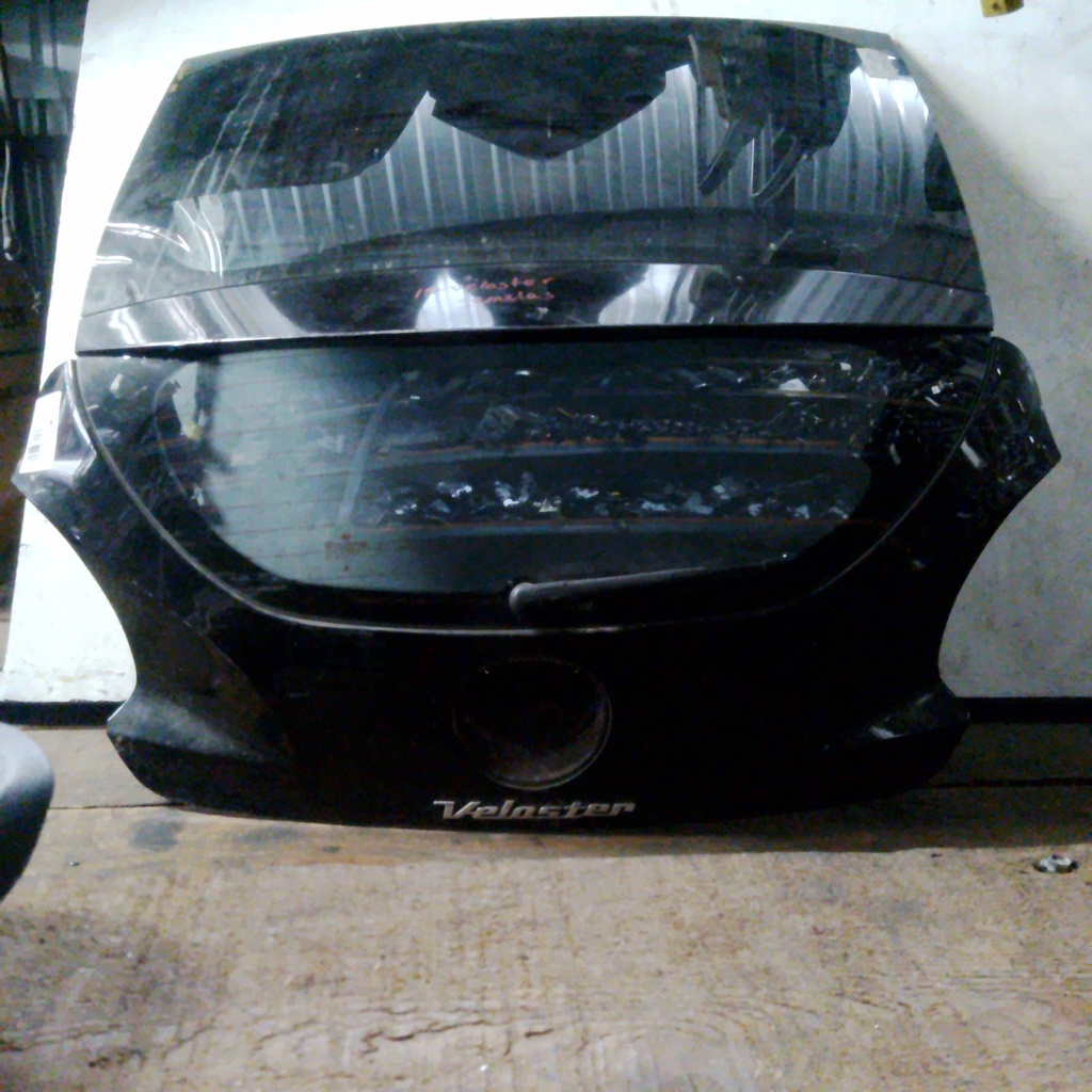 COMPUERTA VELOSTER 15