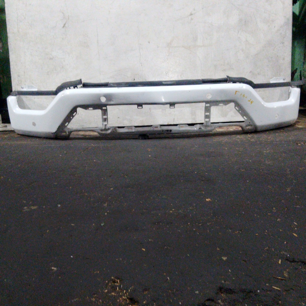 BUMPER DELANTERO F150 24