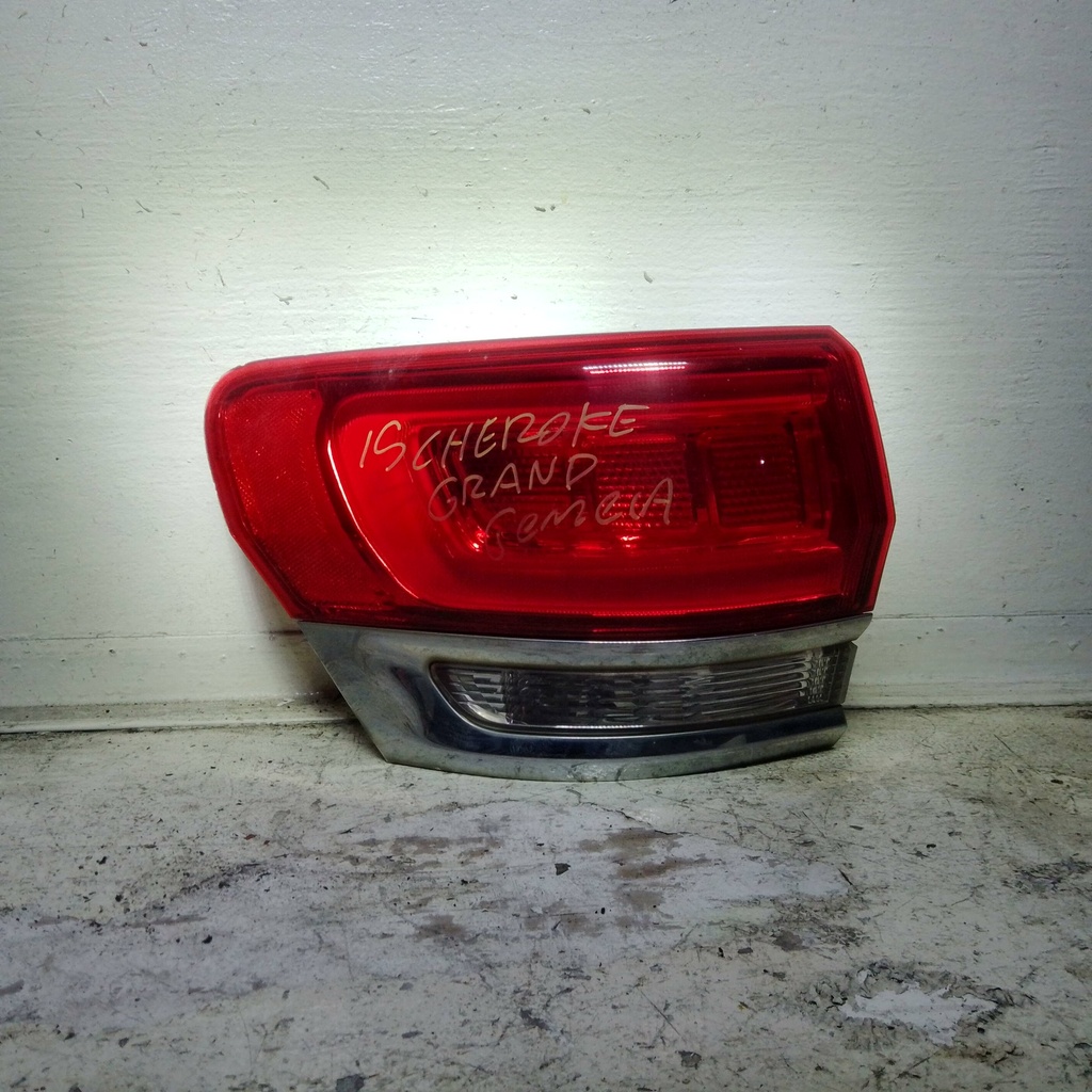 STOP LH GRAND CHEROKEE 15