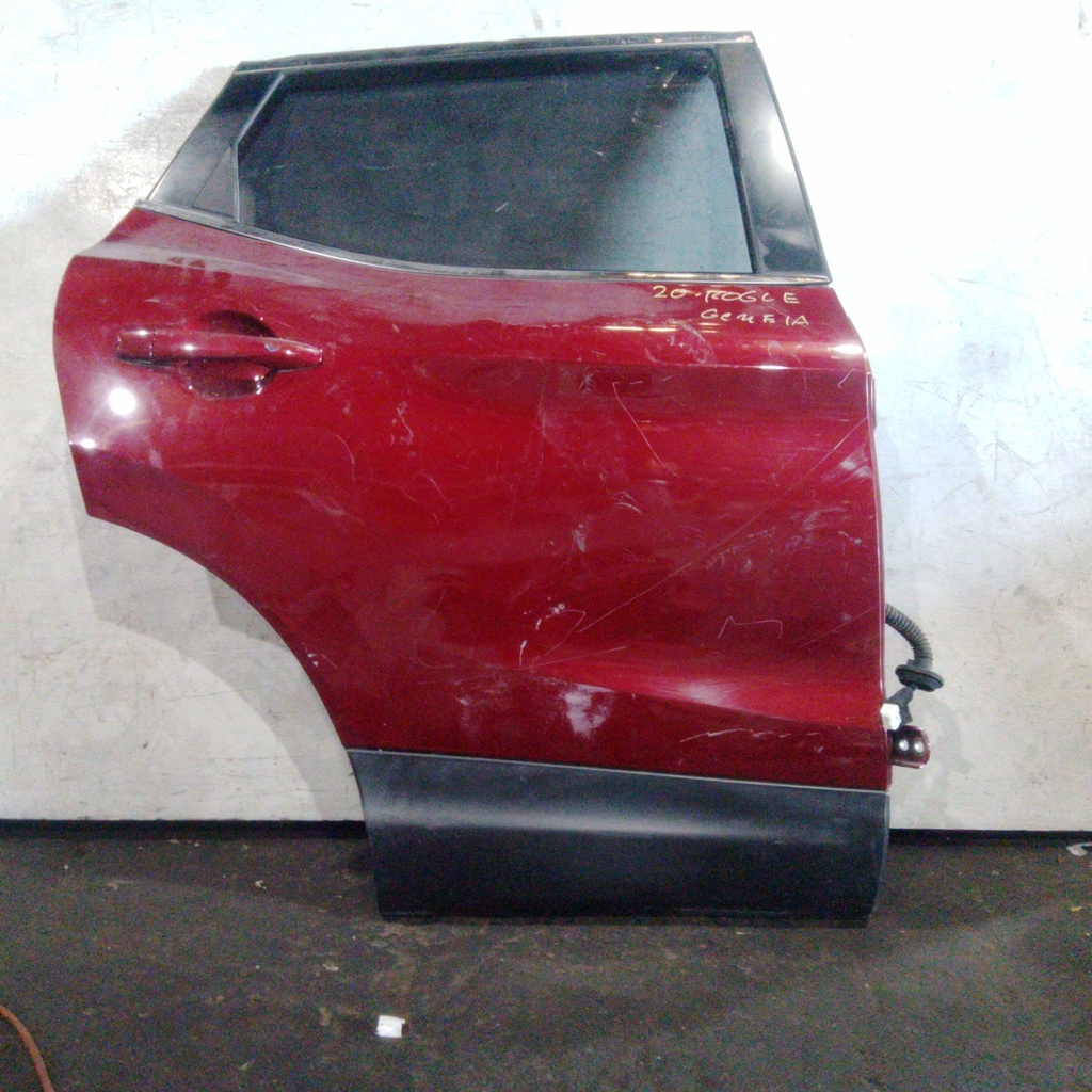 PUERTA TRH ROGUE SPORT 20