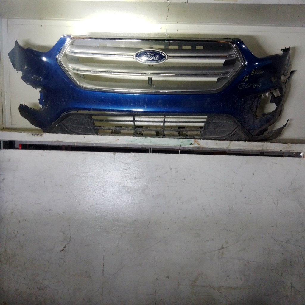 BUMPER DELANTERO ESCAPE 18