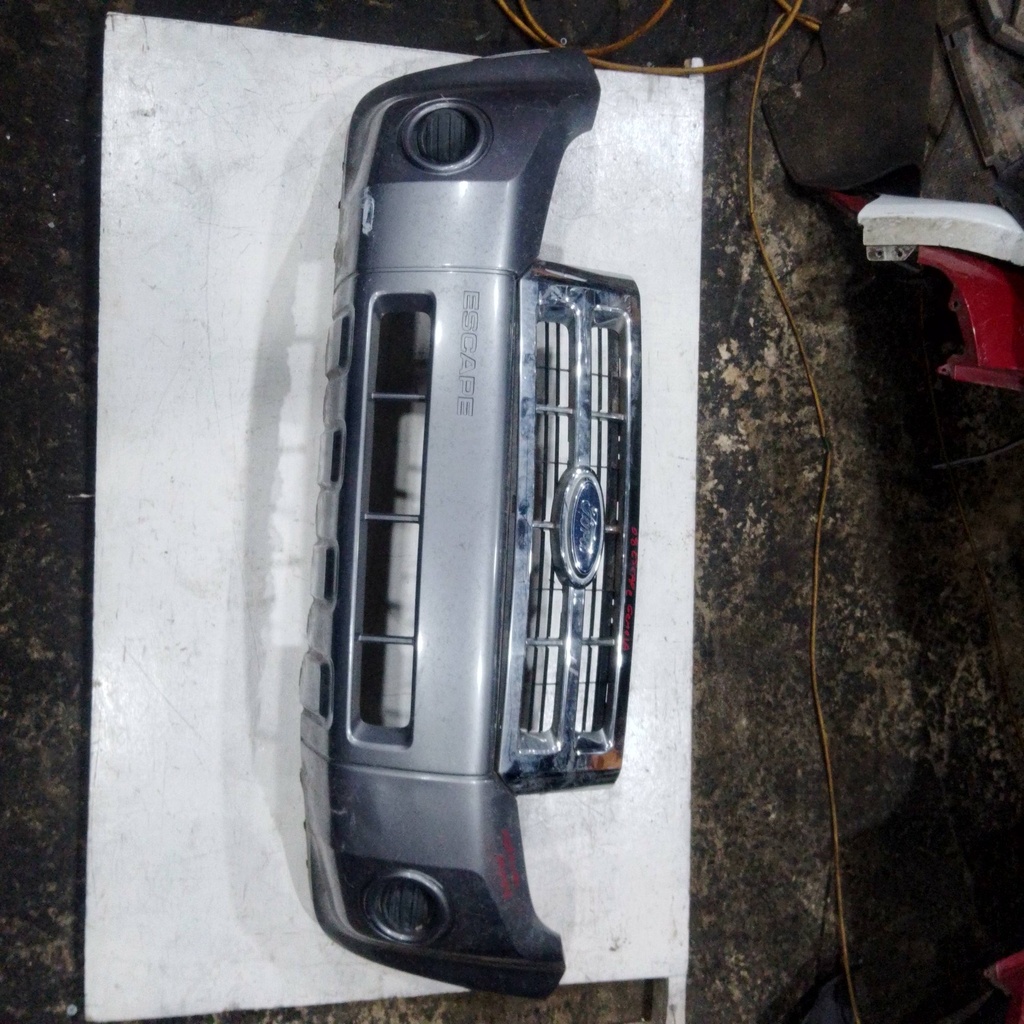 BUMPER DELANTERO ESCAPE 08-11