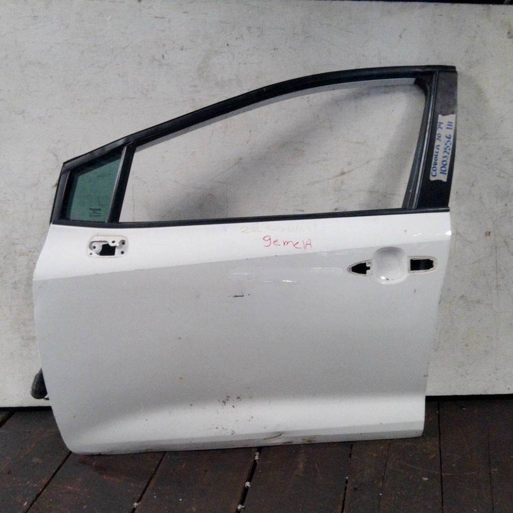 PUERTA LH COROLLA 20-24