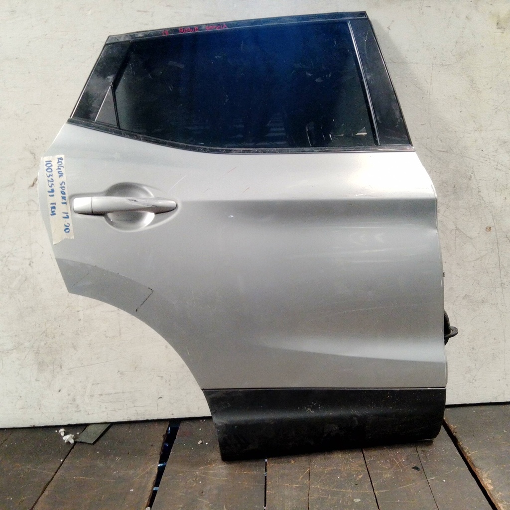PUERTA TRH ROGUE SPORT 17-20