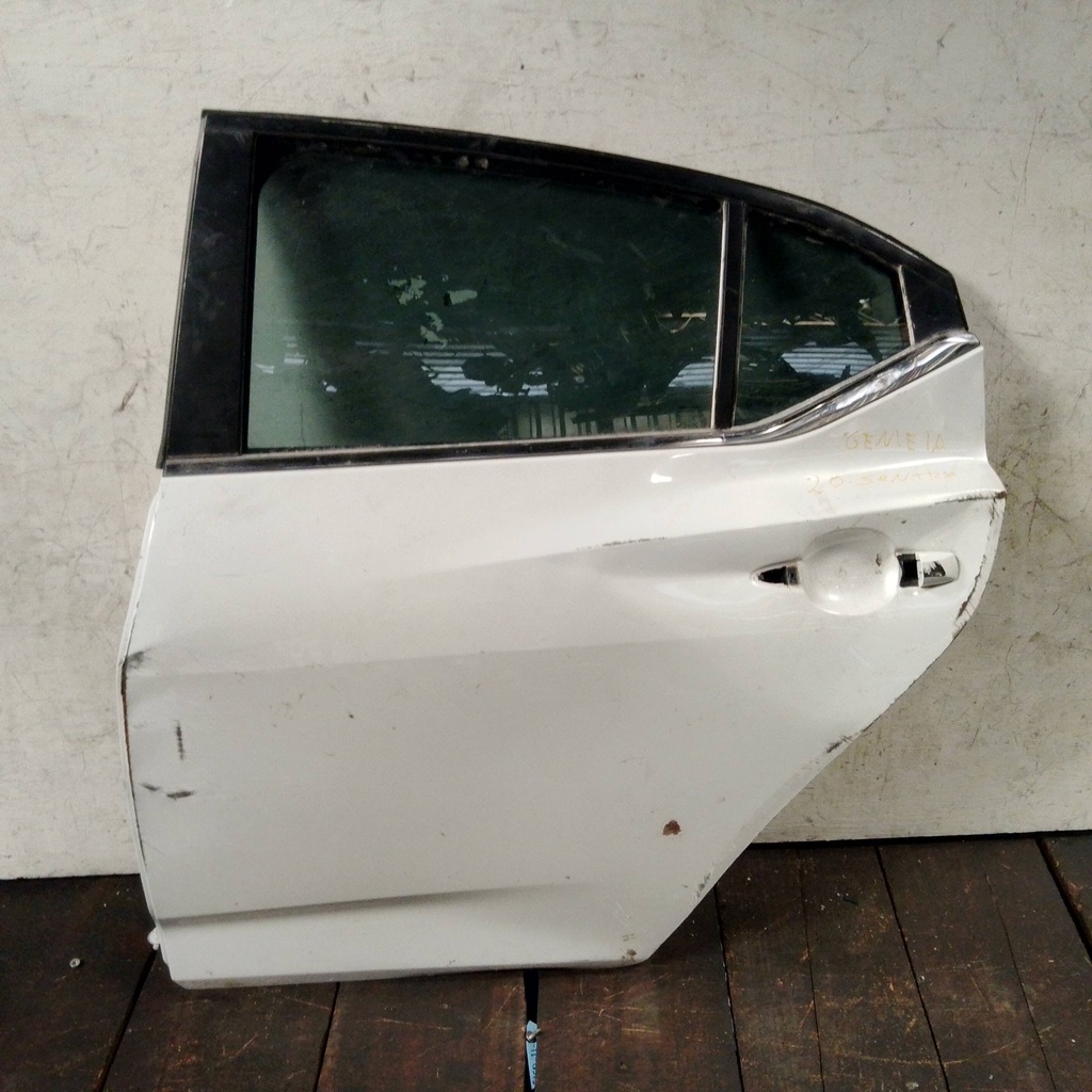 PUERTA TLH SENTRA 20-23
