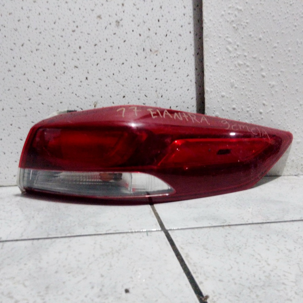 STOP DE FALDON ELANTRA 17