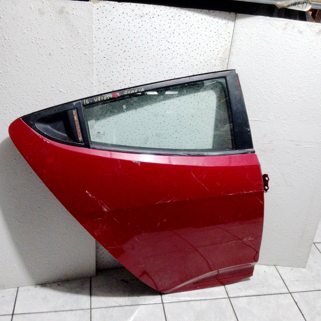 PUERTA RH VELOSTER 16
