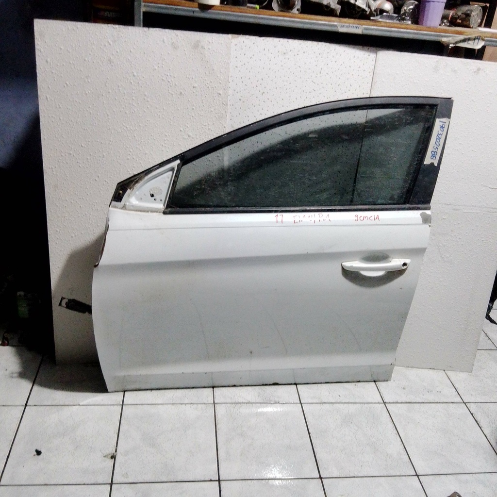 PUERTA LH ELANTRA 17