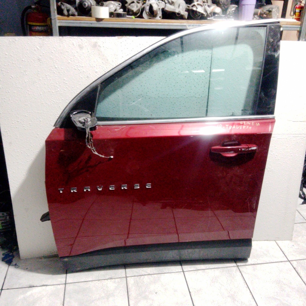 PUERTA LH TRAVERSE 18 - 21