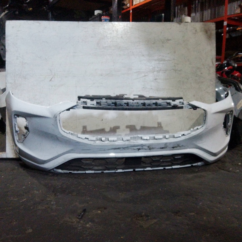 BUMPER DELANTERO ESCAPE 24