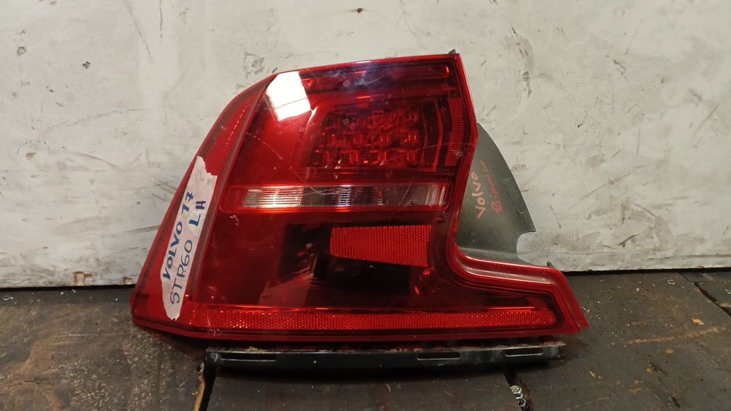 STOP LH VOLVO 17