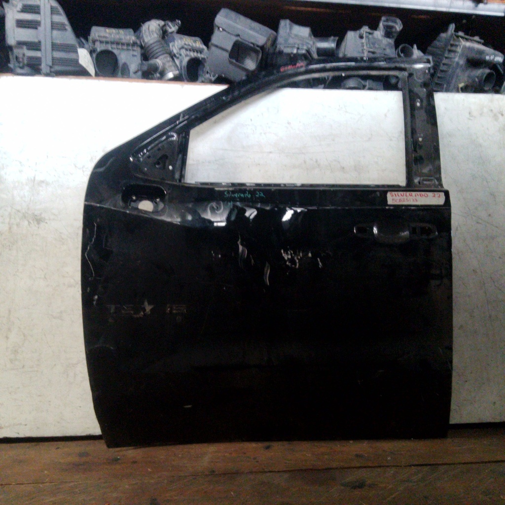 PUERTA DLH SILVERADO 22